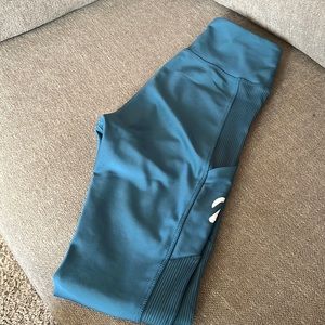 Size Medium Peloton Leggings